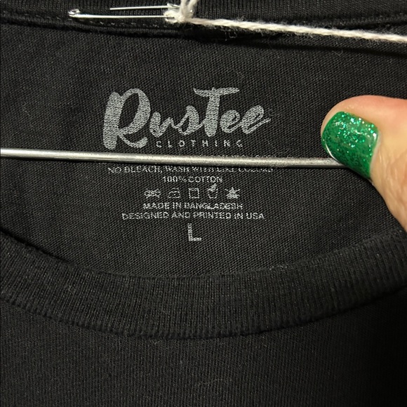 Wallen - Picture 2 of 3